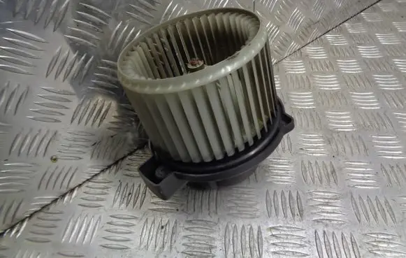 Smart ForFour I Front door blower motor 0130101113