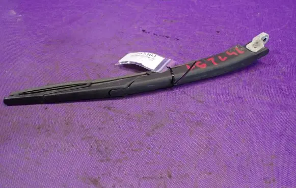 Citroen C4 Grand Picasso Rear wiper blade arm