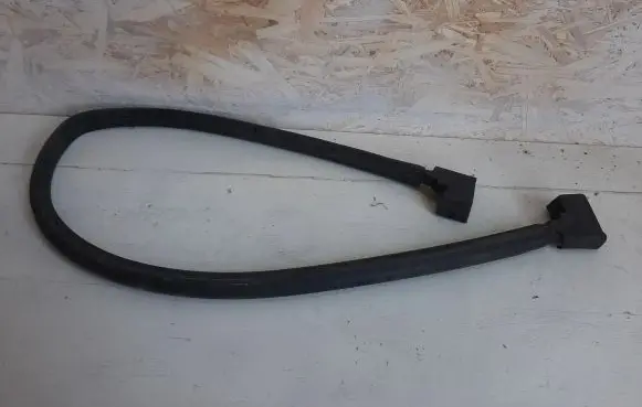 Opel Mokka Engine compartment rubber 