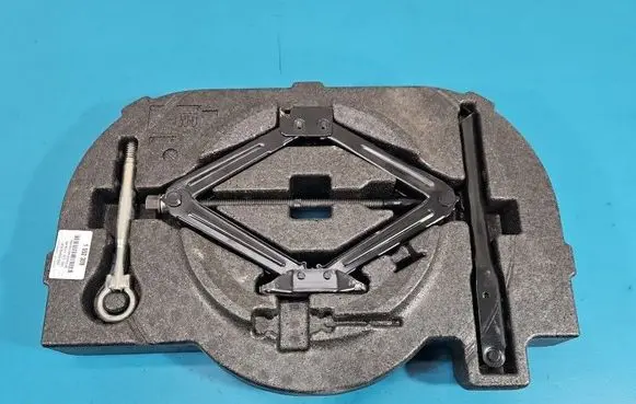 Opel Astra K Lift Jack 39216576 IMPRK1552309