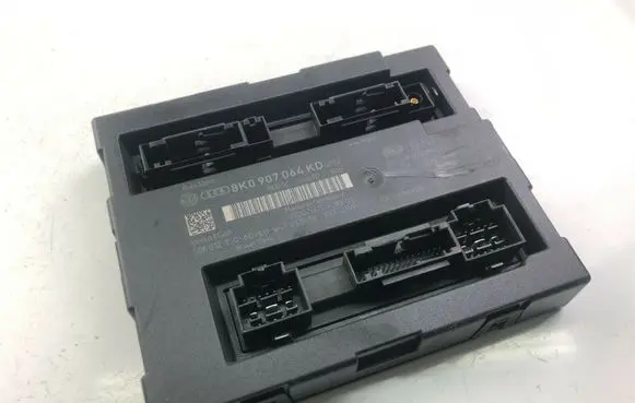Audi A4 S4 B8 8K Other control units/modules 8K0907064KD P 852