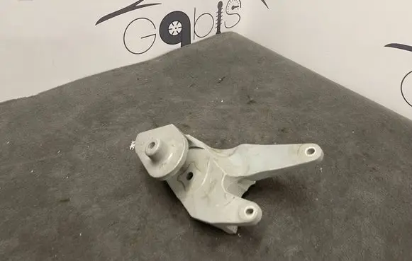 Tesla Model S Engine mounting bracket 107775100A