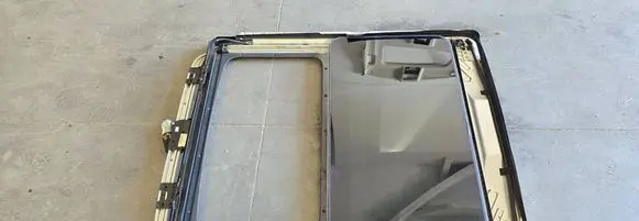 Land Rover Range Rover L322 Sunroof glass AH4215B689AC