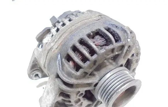 Opel Corsa C Generator/alternator 0124425010