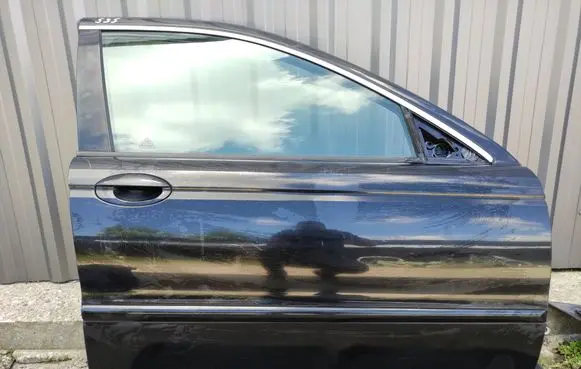 Jaguar X-Type Front door