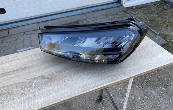 Skoda Fabia Mk4 (6VA) Headlight/headlamp 6VB941015
