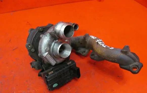 Jaguar S-Type Turbo 4R8Q6K682AK