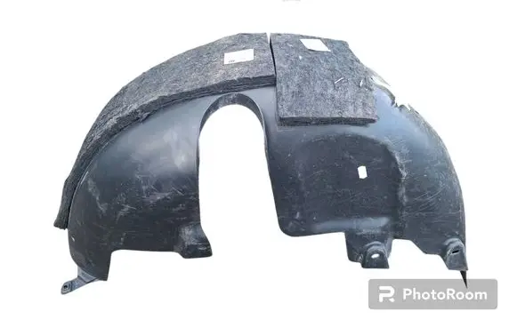 Rear arch fender liner splash guards