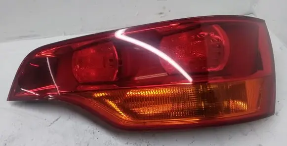Audi Q7 4L Tailgate rear/tail lights 273302