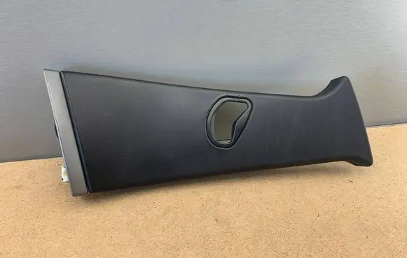 BMW 7 E65 E66 (B) pillar trim (top) 51437001980 7001980 51437018078