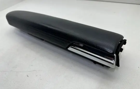 Mercedes-Benz S W221 Front door interior handle trim 2217270166 P0112382 13371201