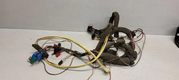 Volkswagen Golf III Panel wiring 