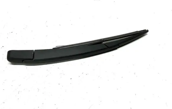 Nissan Juke I F15 Rear wiper blade arm 80019327