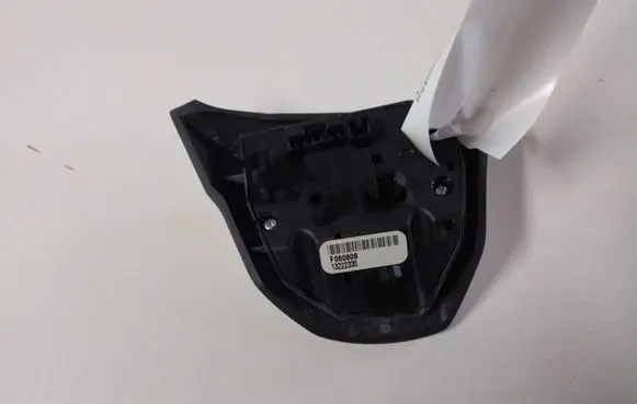 Opel Corsa D Steering wheel buttons/switches 13222330 F060808