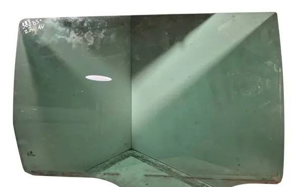 Volkswagen PASSAT B5.5 Rear door window glass 43R009628
