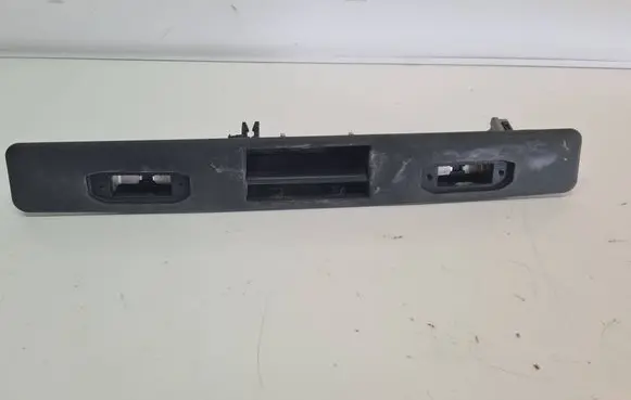 Volvo V70 Tailgate/trunk/boot exterior handle 31253018