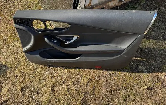 Mercedes-Benz C W205 Front door card panel trim 