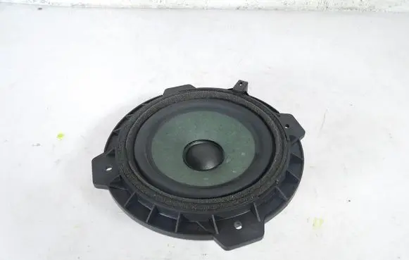 SsangYong Tivoli Subwoofer speaker 8930035010