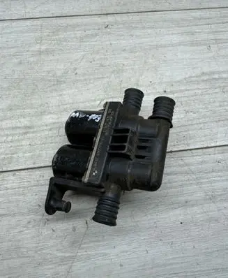BMW 5 E60 E61 Coolant heater control valve 1147412176 6927915