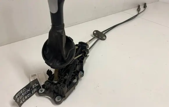 Ford Fusion Gear shifter/selector 2S6R7E395AE 6N1R73453OA 2S6R7E096AA