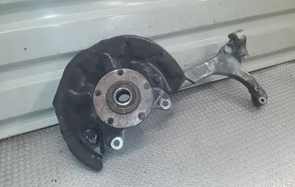 Audi A4 S4 B7 8E 8H Front wheel hub spindle knuckle 