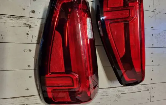 GMC Sierra 1000 Headlights/headlamps set 84565922 6619700000000V