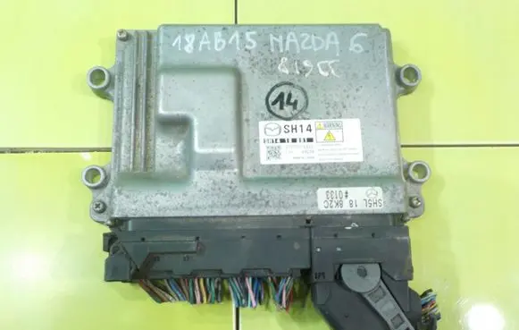 Mazda 6 Engine control unit/module SH1418881 18AB15