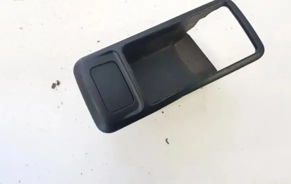Ford C-MAX I Front door window switch trim 3m51226a37