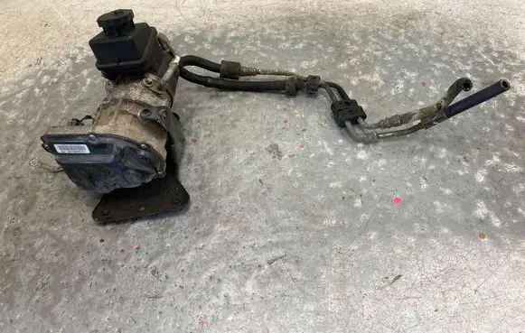 Mercedes-Benz ML W164 Power steering pump A1644601780BILI A1644601780
