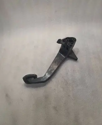 Audi A4 S4 B7 8E 8H Clutch pedal 8E1721316