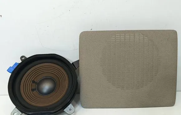 Lexus LS 400 Subwoofer speaker 8616050100