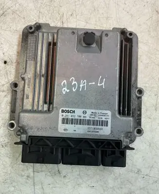 Renault Trafic III (X82) Engine control unit/module 0281032700