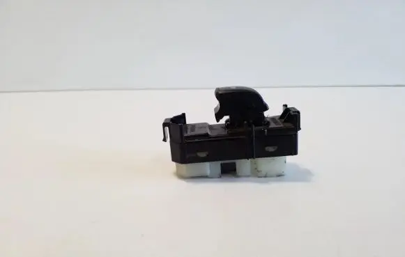 Lexus RX 330 - 350 - 400H Electric window control switch 8403048070