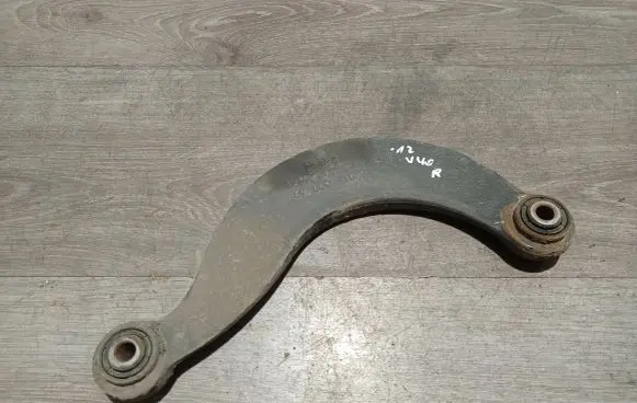 Volvo V40 Rear upper control arm/wishbone AV615500AB