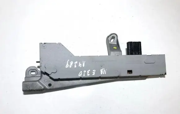 Antenna control unit
