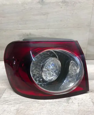Volkswagen Golf Plus Rear/tail lights 5M0945095M