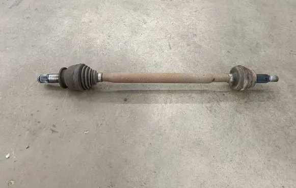 Jaguar XE Rear driveshaft