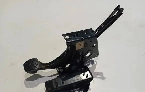 Skoda Octavia Mk1 (1U) Brake pedal 1J1721631C