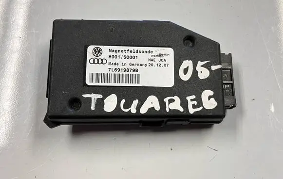 Volkswagen Touran I Other control units/modules 7L6919879B H001S0001