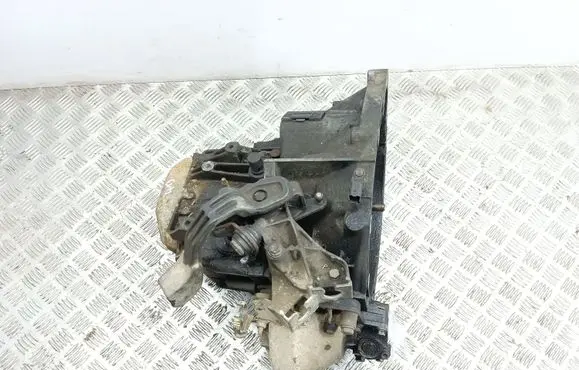 Manual 5 speed gearbox