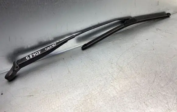 Mercedes-Benz Vaneo W414 Windshield/front glass wiper blade A1688200644