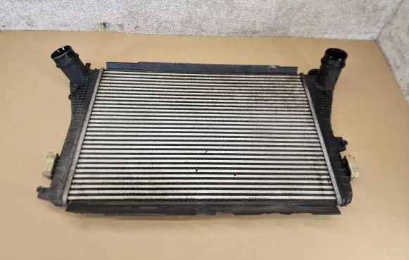 Volkswagen PASSAT B7 Intercooler radiator 3C0145805AN