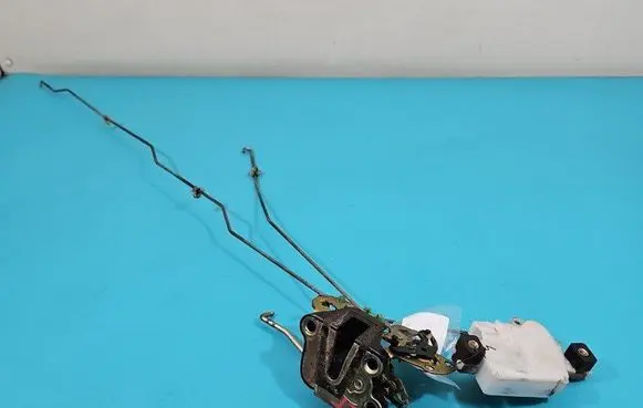 Opel Monterey Rear door lock 8971283241 IMPRK1462425