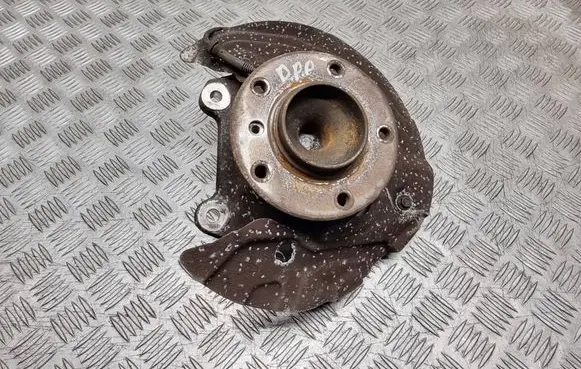 BMW 1 E81 E87 Front wheel hub 6764444 12201210 7012