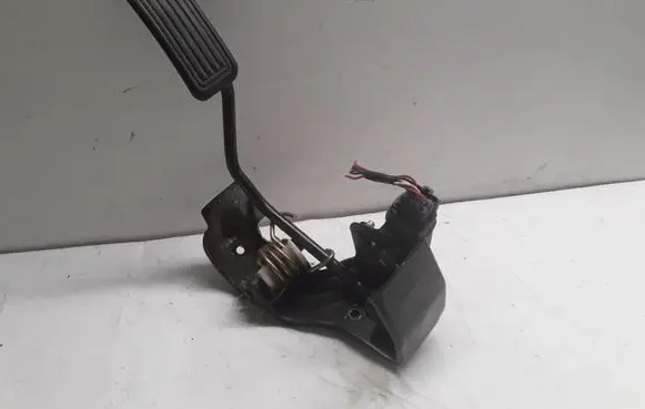 Toyota Corolla Verso E121 Accelerator throttle pedal 7811135030