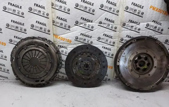 Volkswagen PASSAT B6 Clutch set kit 201878001558 03G141031G