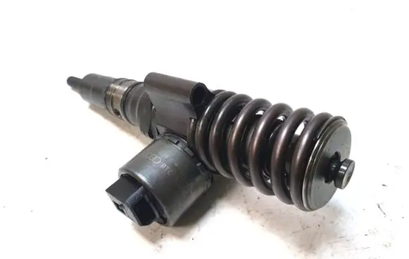 Audi A4 S4 B7 8E 8H Fuel injector 03G130073G