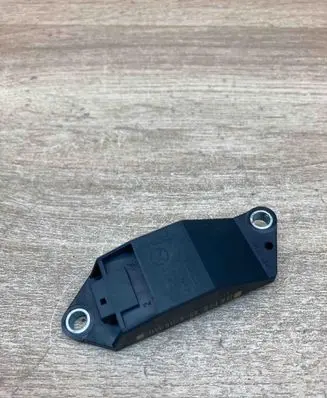 Mercedes-Benz E W211 Airbag deployment crash/impact sensor A0018209326