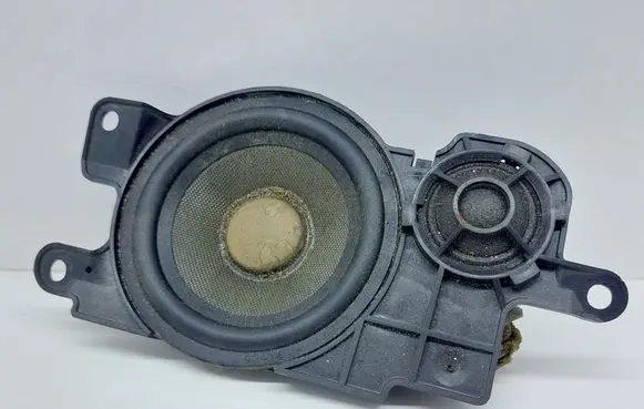 Volvo V50 Panel speaker 30679021 535021301 5350213