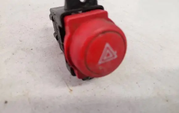 Honda Civic Hazard light switch m20419